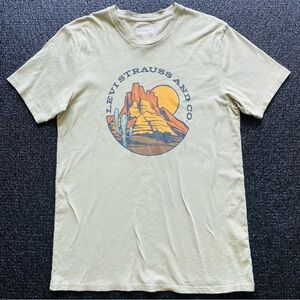 New Levi's Grand Canyon Graphic T-Shirt Size Large (Small From Label)